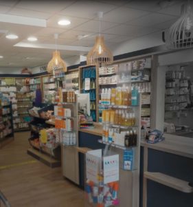 Agencement d'une pharmacie complète